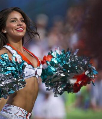 Rooney backs Sterling to be England Overmars