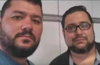 Dá um filme essa História: Patrão e Empregado depois de 10 trabalhando juntos descobrem serem irmãos Irmãos separados na infância descobrem laço de sangue após 10 anos trabalhando como patrão e empregado — Foto: Extra Globo